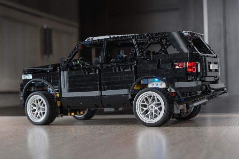 Lego technic land rover