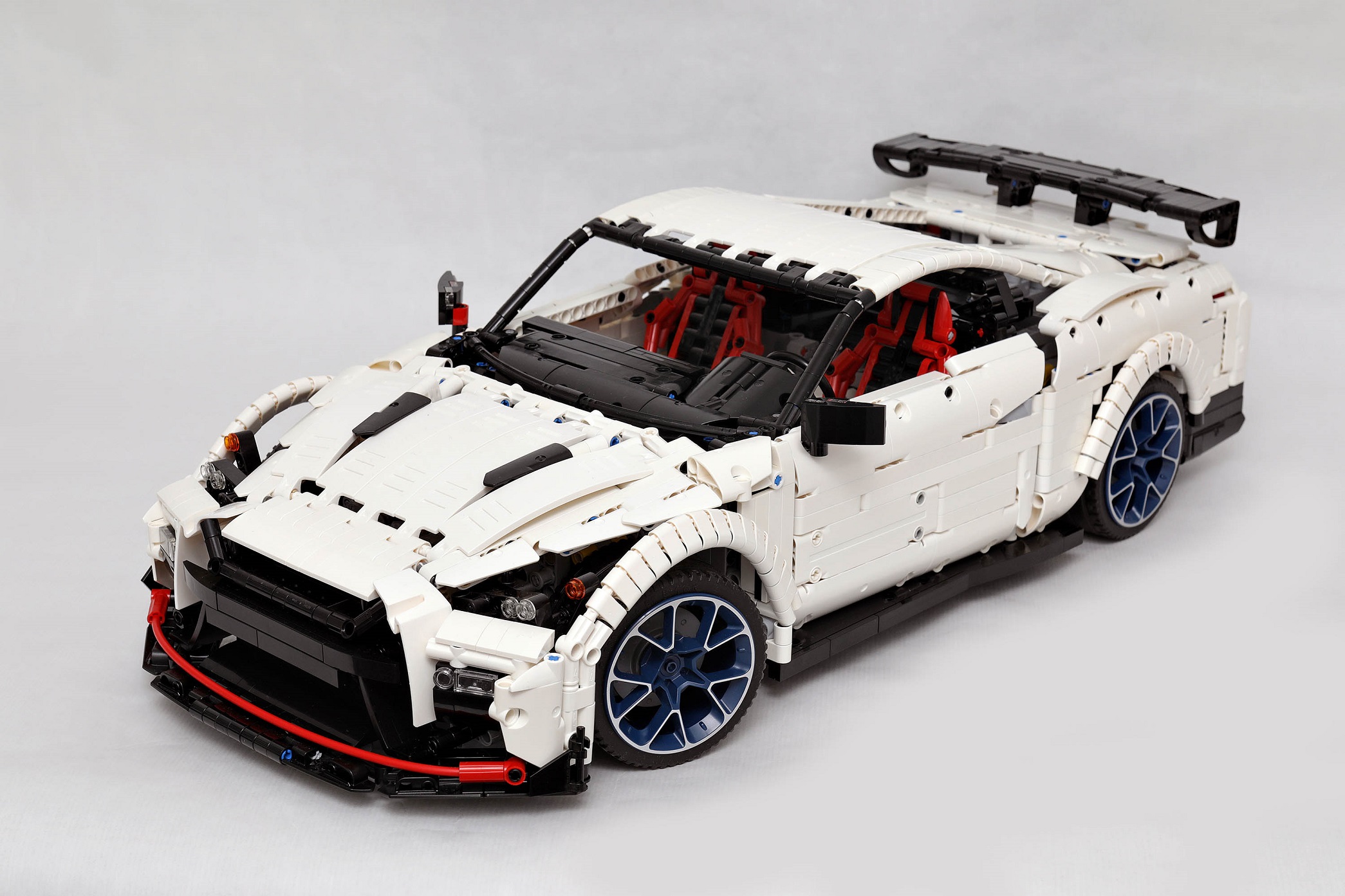 LEGO Technic Nissan Nismo GT-R