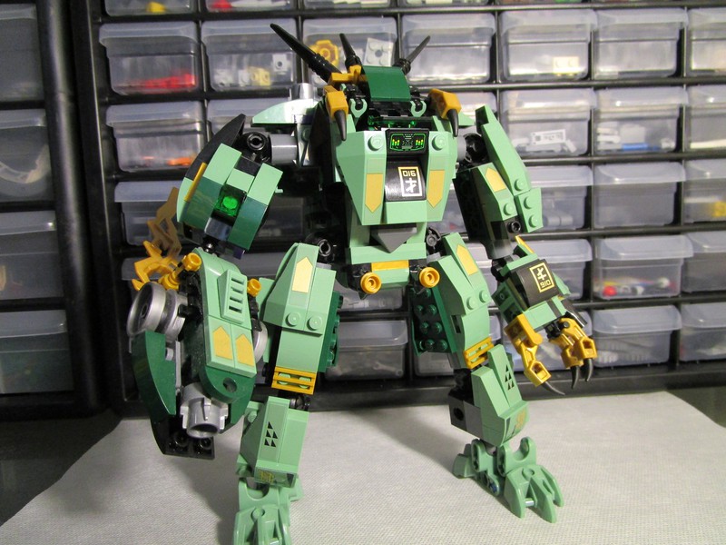 LEGO Green Dragon Mech
